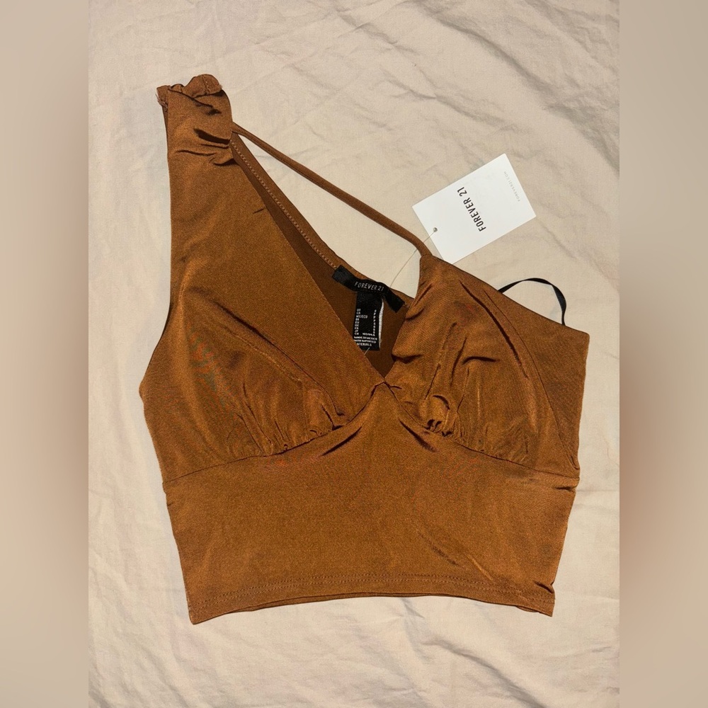 Brown top 🤎